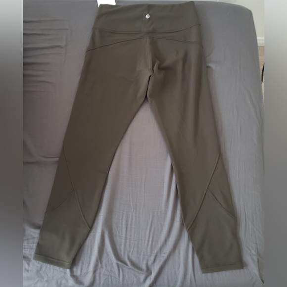 Lululemon Size 10 In Movement Everlux Dark Olive 25" NWT - Picture 13 of 16